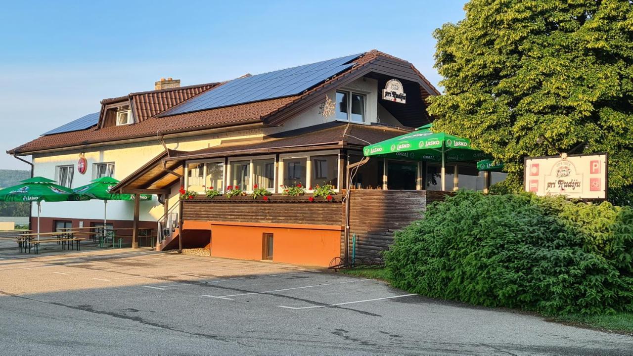 Salovci Gostisce Pri Rudiju酒店 外观 照片