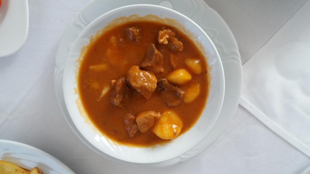 Salovci Gostisce Pri Rudiju酒店 外观 照片